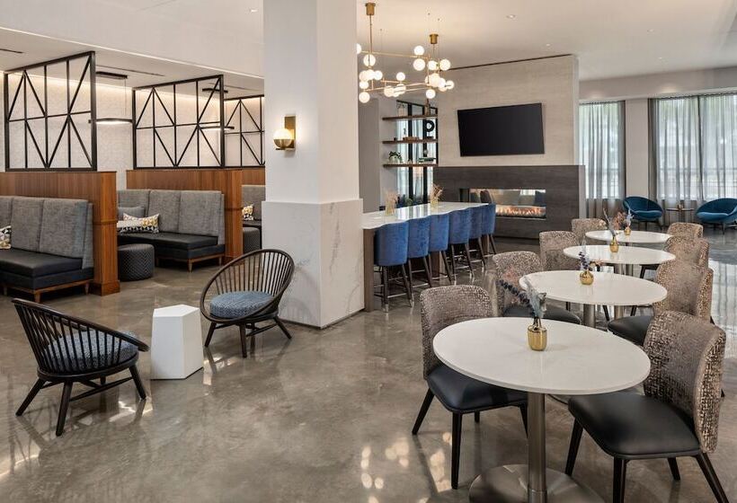 Otel Courtyard By Marriott St Paul Downtown