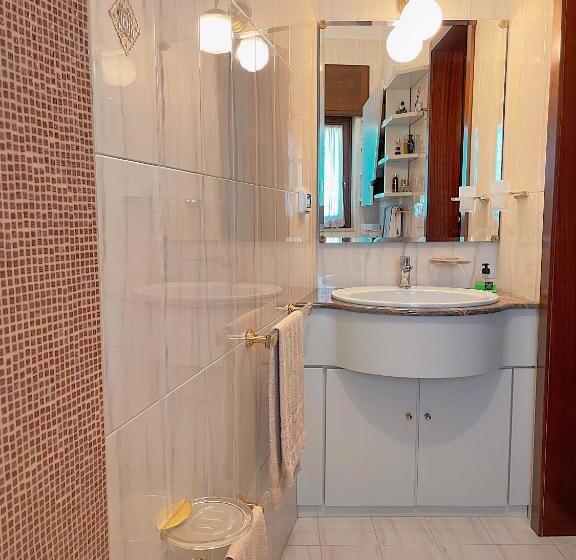 پانسیون 47, Vittorio Veneto