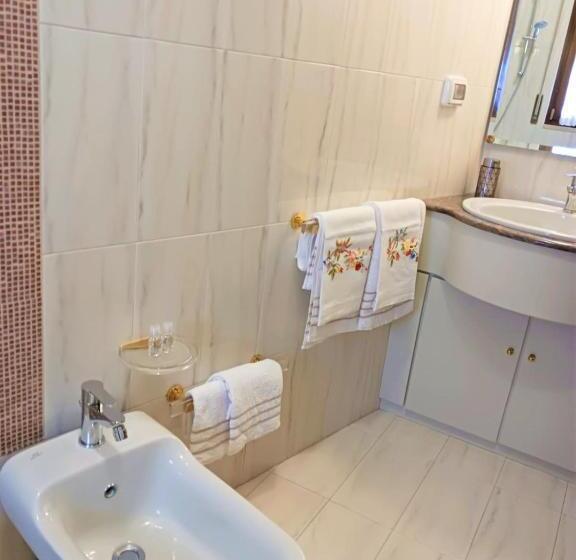 پانسیون 47, Vittorio Veneto