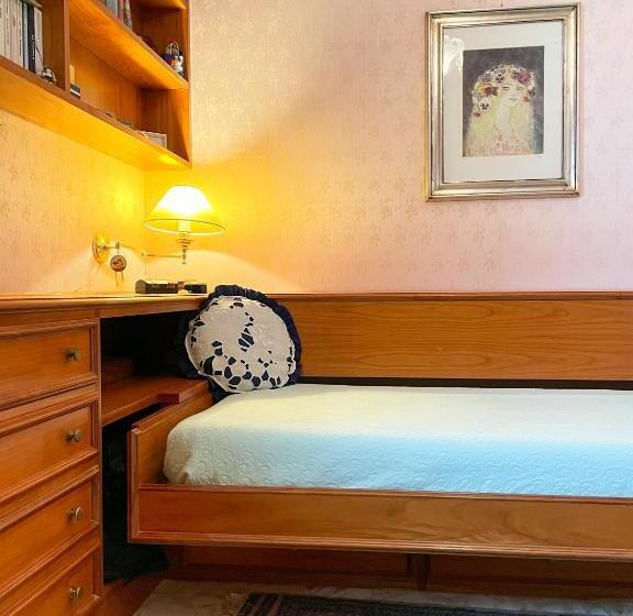 پانسیون 47, Vittorio Veneto