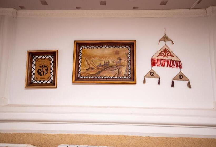 پانسیون Anar Guest House