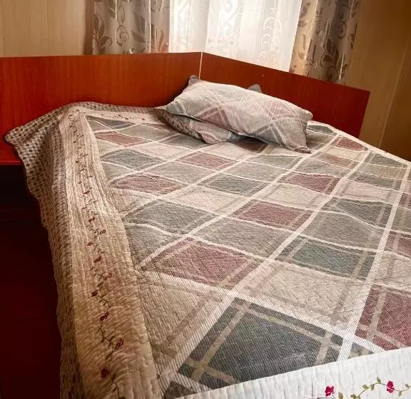 پانسیون Anar Guest House