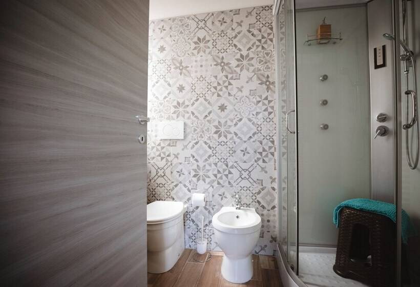 پانسیون Villa Valentina Versilia