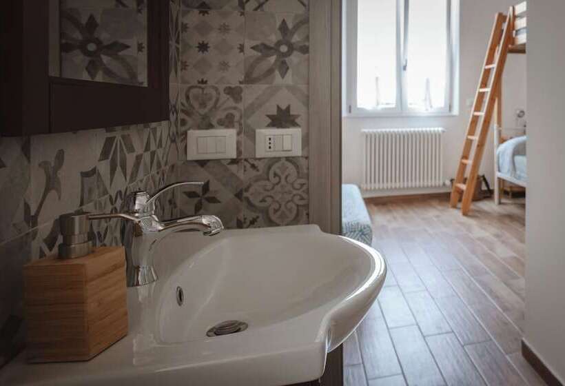 پانسیون Villa Valentina Versilia