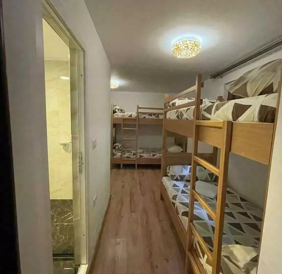 Hostel Rilindja