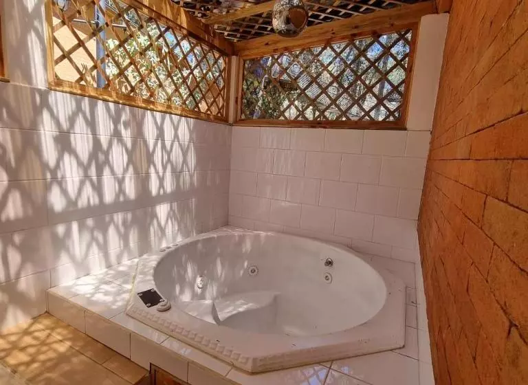 هتل Asgard Resort Guatemala