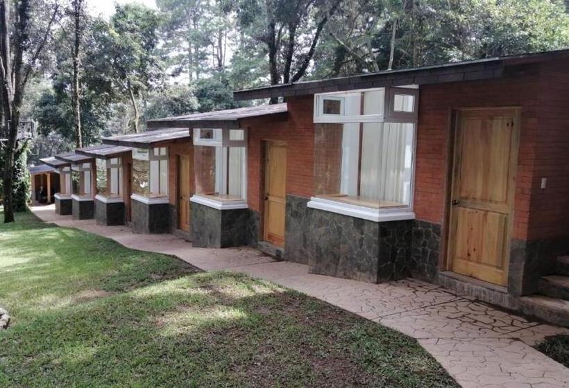 هتل Asgard Resort Guatemala