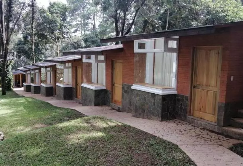 هتل Asgard Resort Guatemala