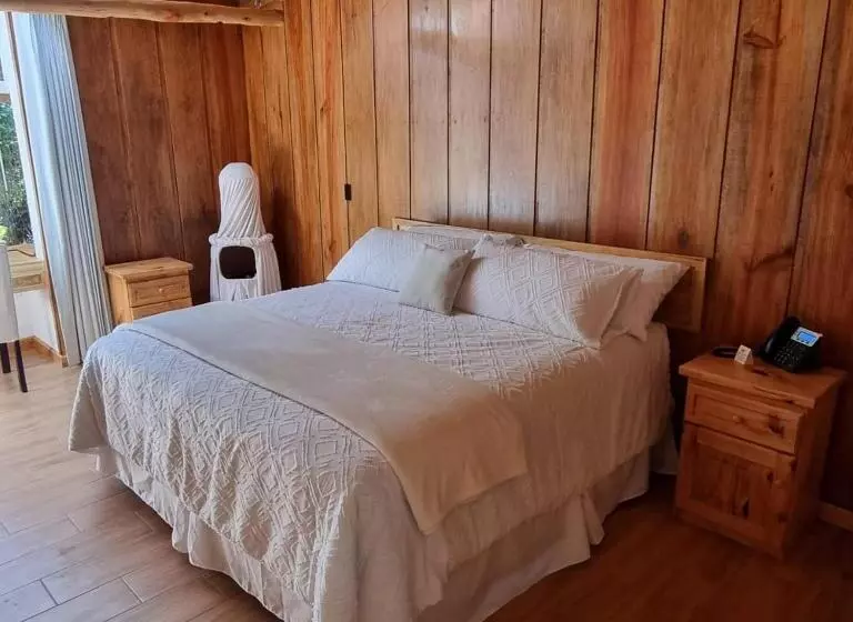 هتل Asgard Resort Guatemala