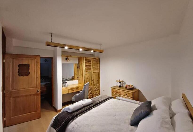 هتل Asgard Resort Guatemala