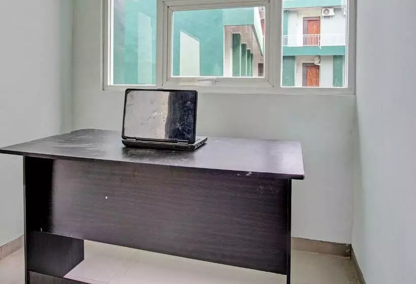 Hotelli Oyo 92428 Samudera Guesthouse