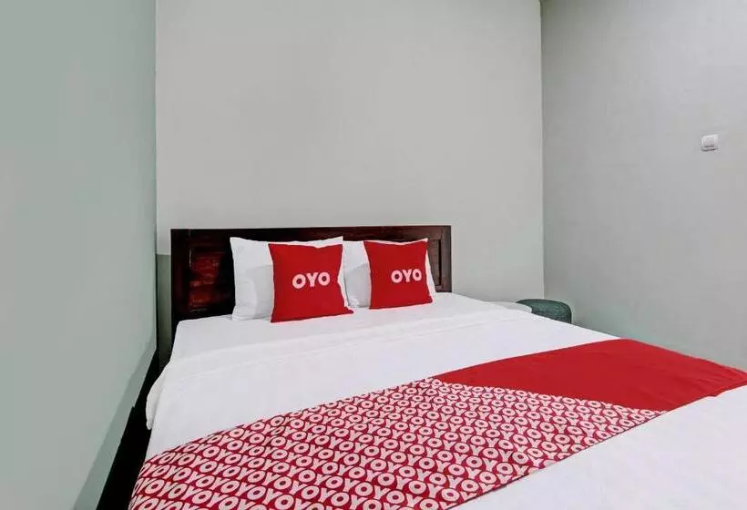 Hotelli Oyo 92428 Samudera Guesthouse