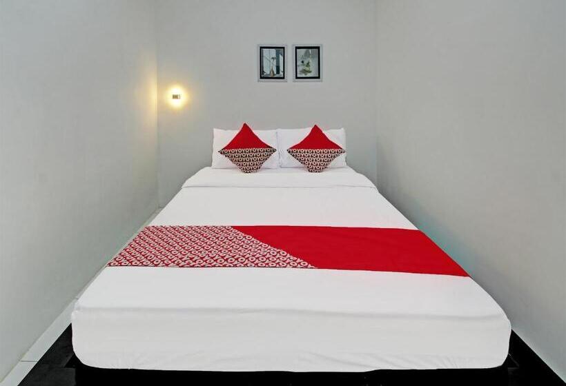 Hotell Oyo 92433 Sirih Gading Family Guest House