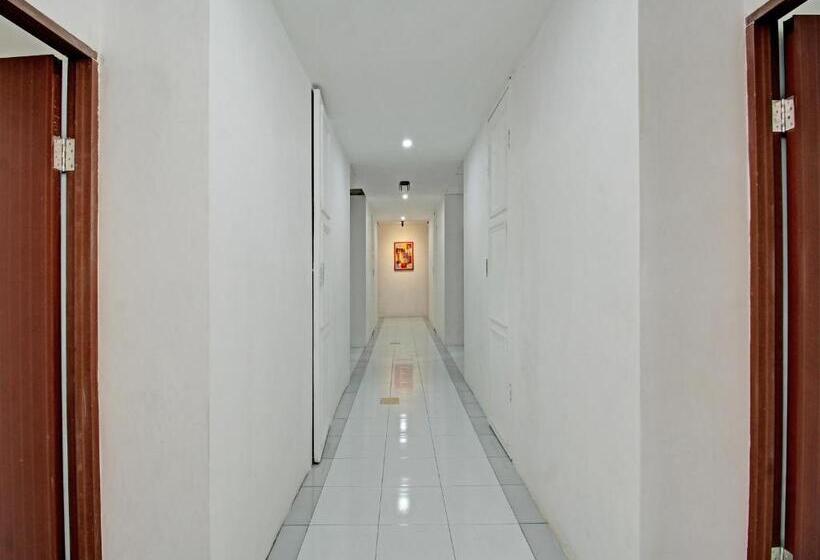 Hotell Oyo 92433 Sirih Gading Family Guest House