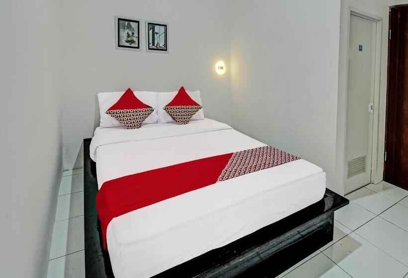 Hotell Oyo 92433 Sirih Gading Family Guest House