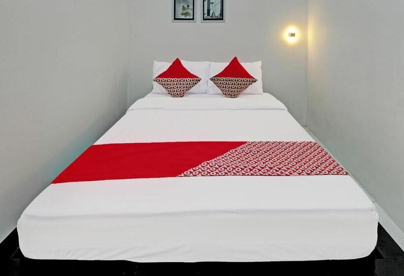 Hotell Oyo 92433 Sirih Gading Family Guest House