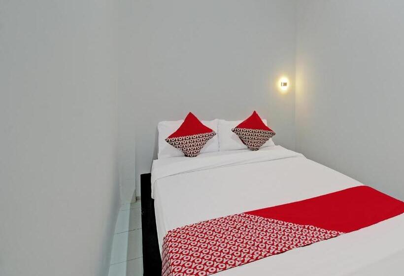 Hotell Oyo 92433 Sirih Gading Family Guest House