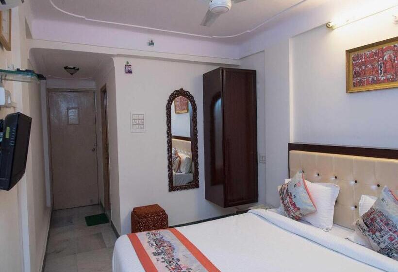 Szálloda Super Collection O Lake Palace Road Formerly Green View