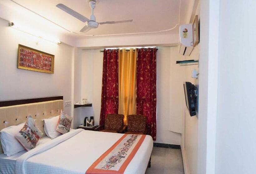 Szálloda Super Collection O Lake Palace Road Formerly Green View