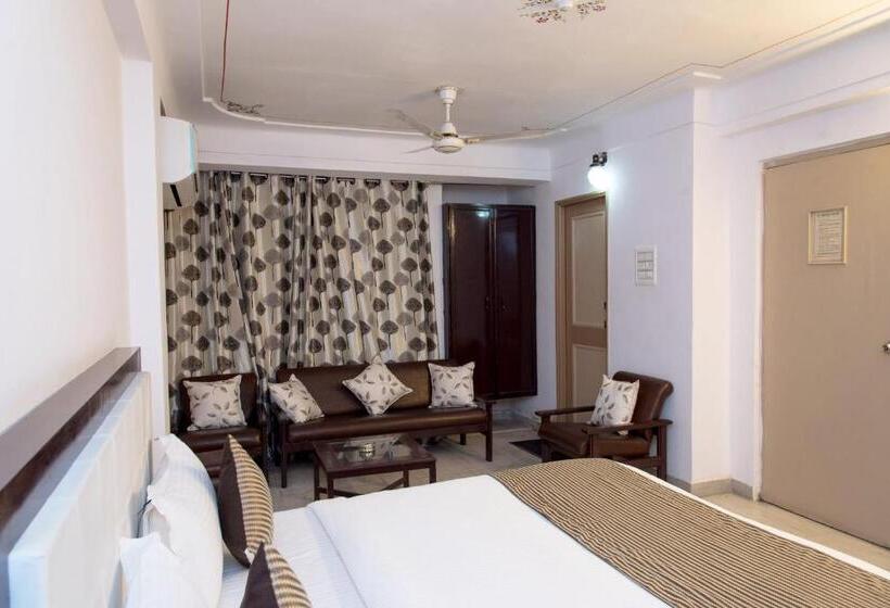 Szálloda Super Collection O Lake Palace Road Formerly Green View