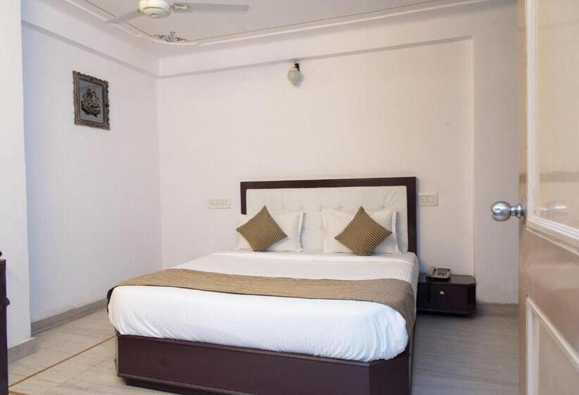 Szálloda Super Collection O Lake Palace Road Formerly Green View