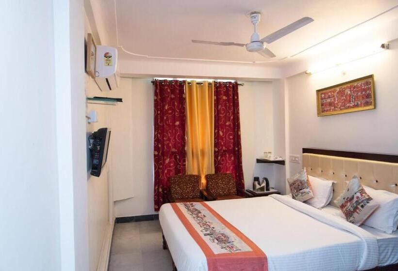 Szálloda Super Collection O Lake Palace Road Formerly Green View