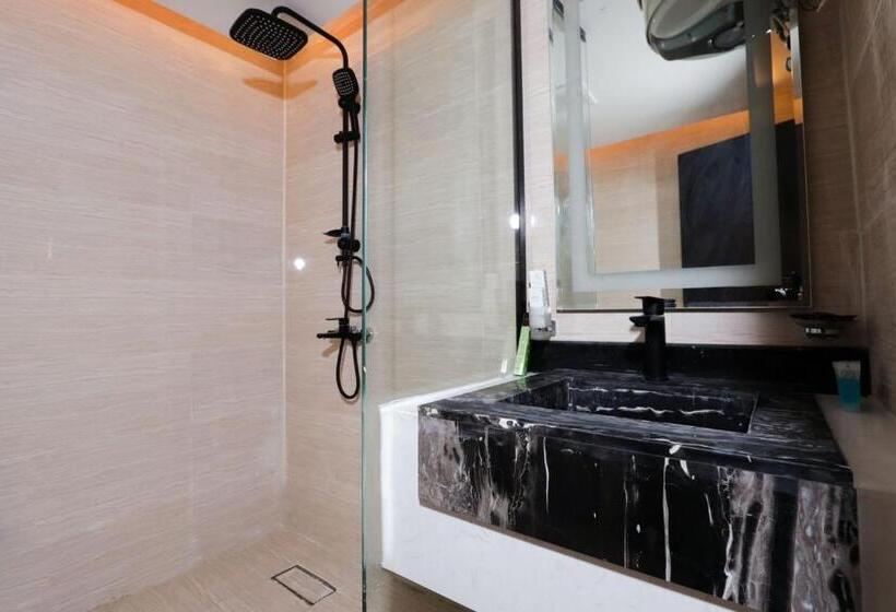 فندق 1800 Degrees