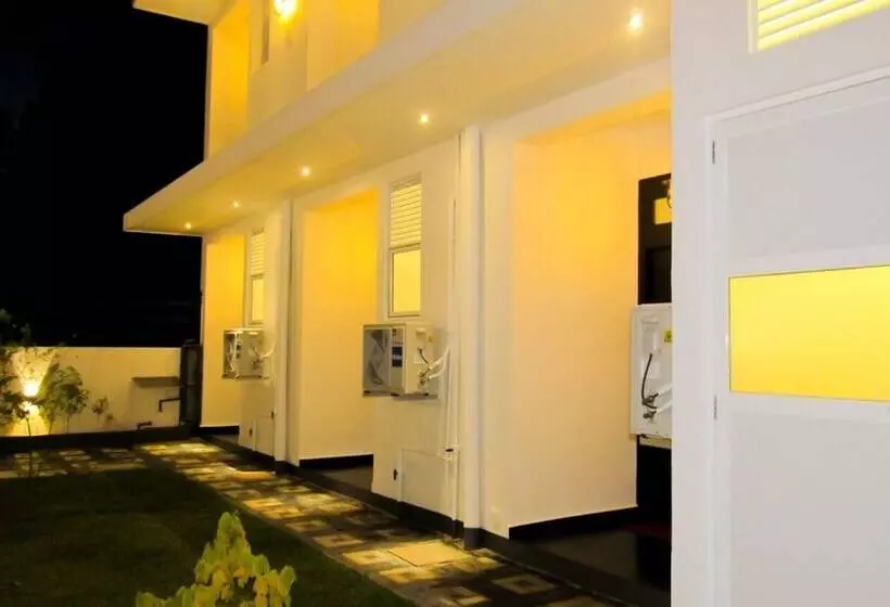 Hotelli Airport Faith