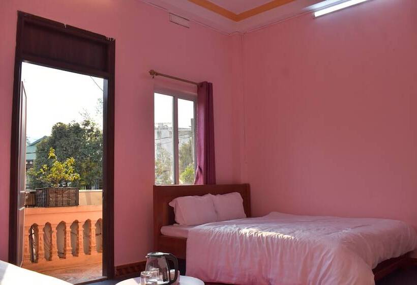 هتل Nini Homestay Sapa