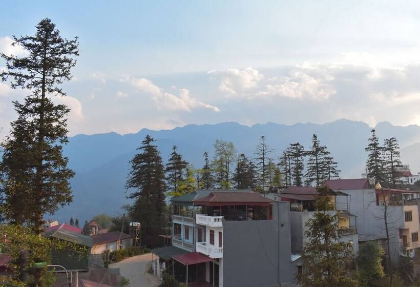هتل Nini Homestay Sapa
