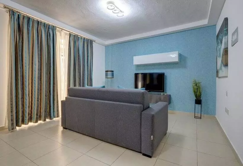 Sliema Tigne Suites