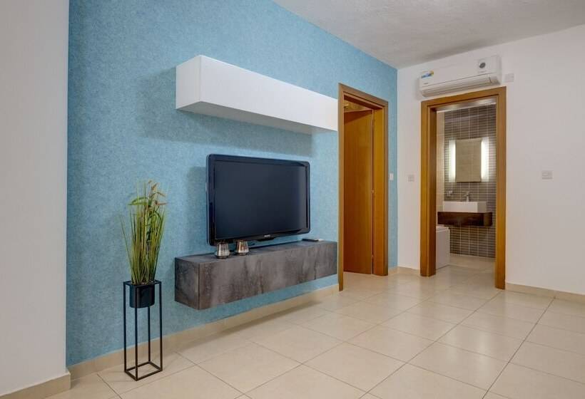 Sliema Tigne Suites