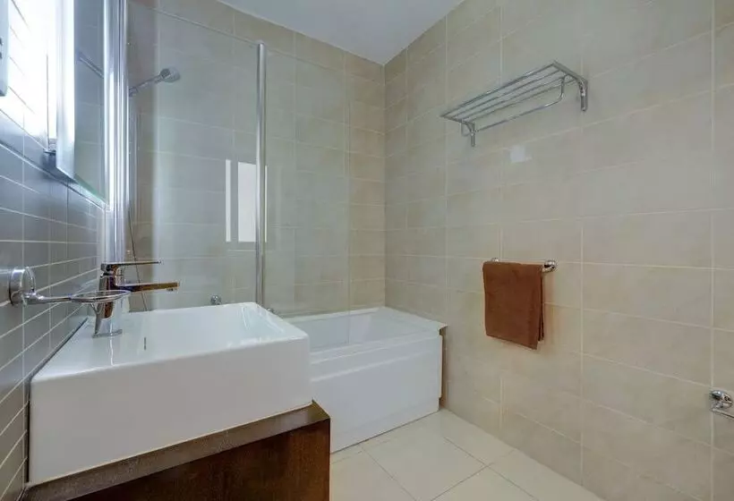 Sliema Tigne Suites