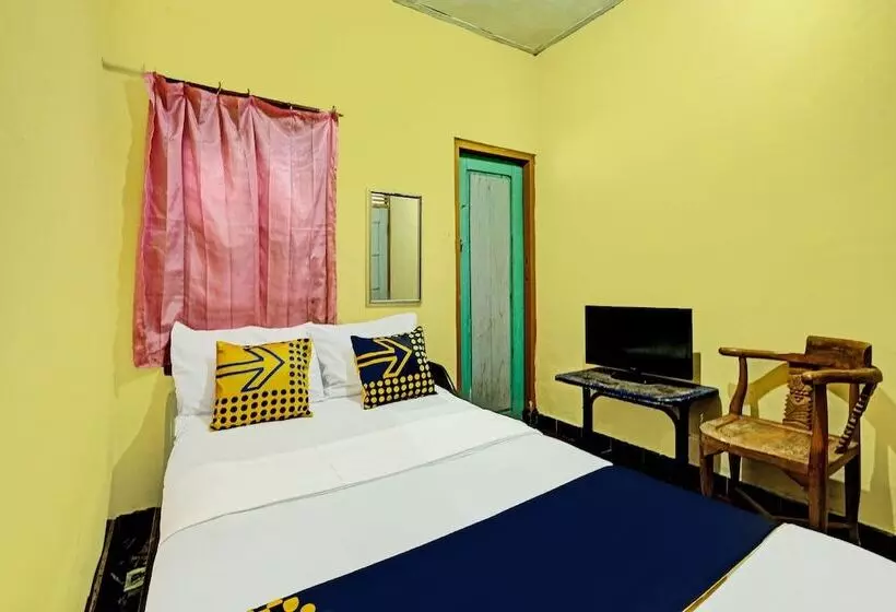 Spot On 92414 Hotel Pereng Sari