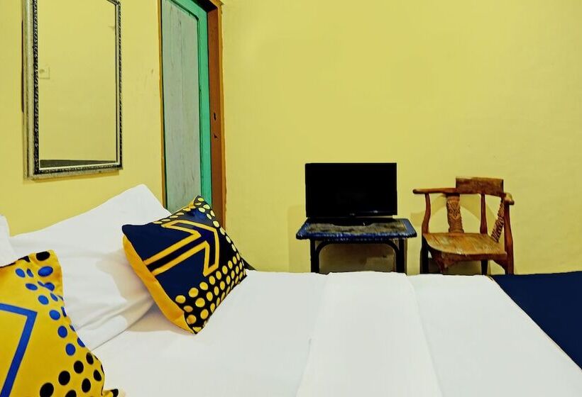 Spot On 92414 Hotel Pereng Sari