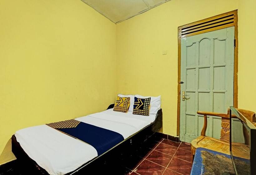 Spot On 92414 Hotel Pereng Sari