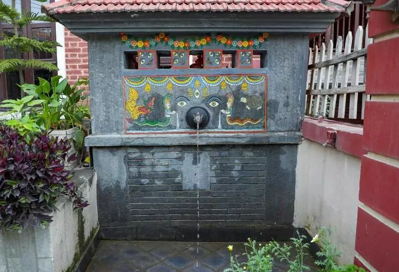 تختخواب و صبحانه Kaji Chen