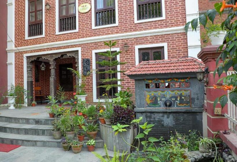 تختخواب و صبحانه Kaji Chen