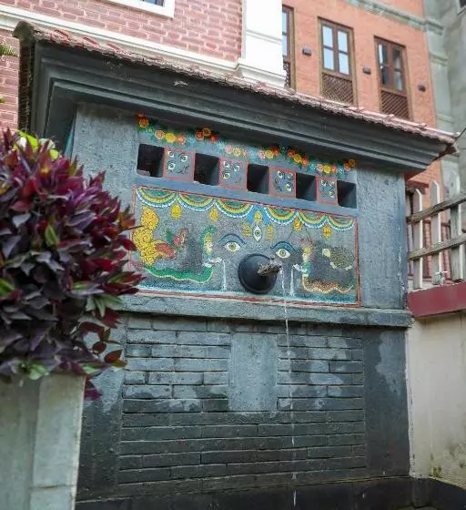 تختخواب و صبحانه Kaji Chen