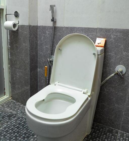 تختخواب و صبحانه Kaji Chen