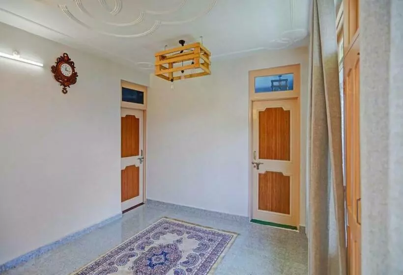 ホテル Oyo Flagship 81039 The Mystical Homestay