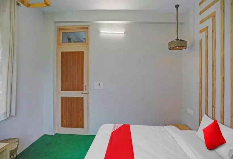ホテル Oyo Flagship 81039 The Mystical Homestay