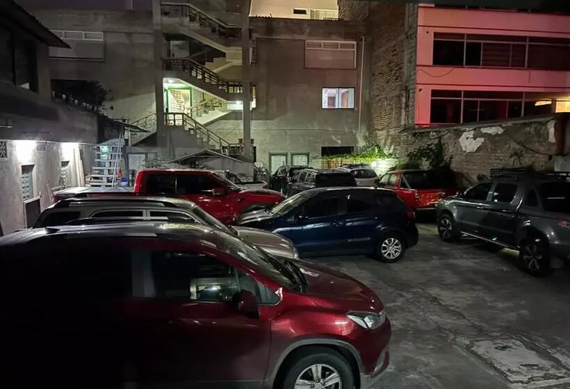 ペンション Iñaquito Gold