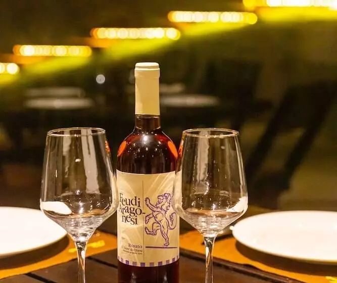 Majatalo Namara Green Ella