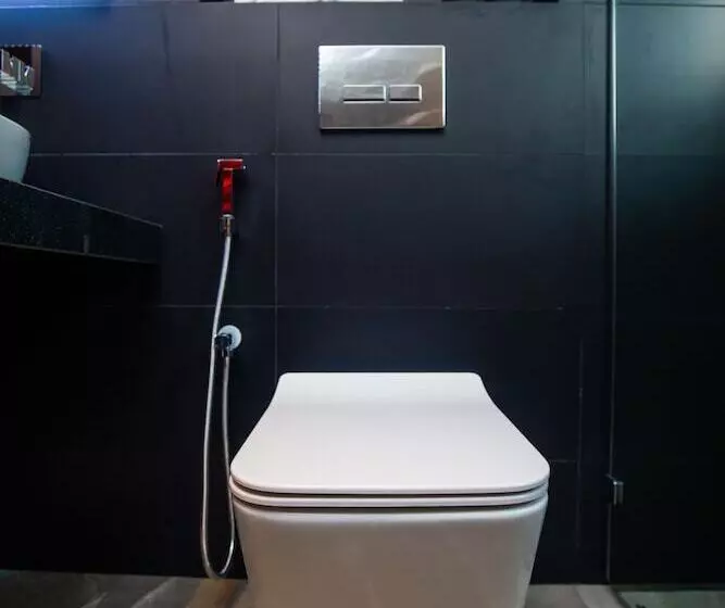 Majatalo Namara Green Ella