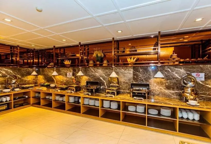 Hotelli Dynasty Casino