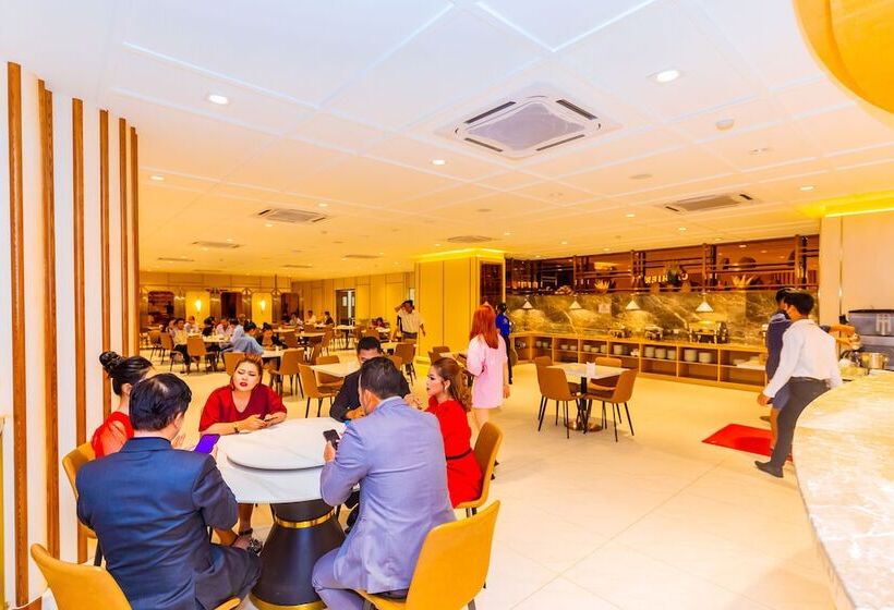 فندق Dynasty Casino