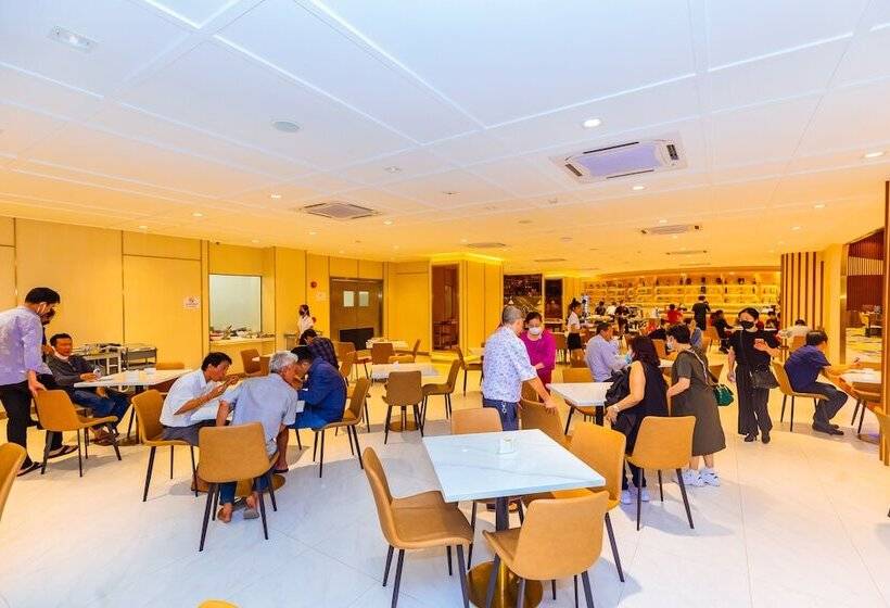 فندق Dynasty Casino