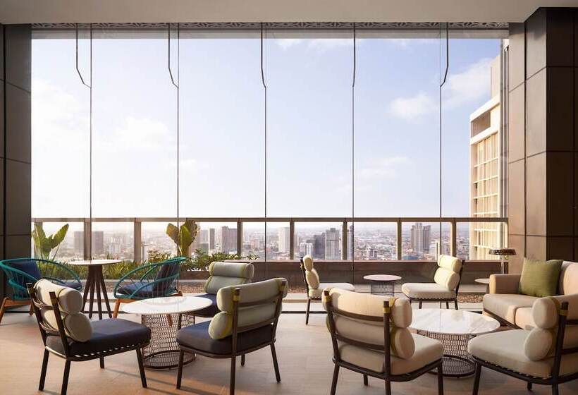 בית מלון כפרי Fairfield By Marriott Phnom Penh