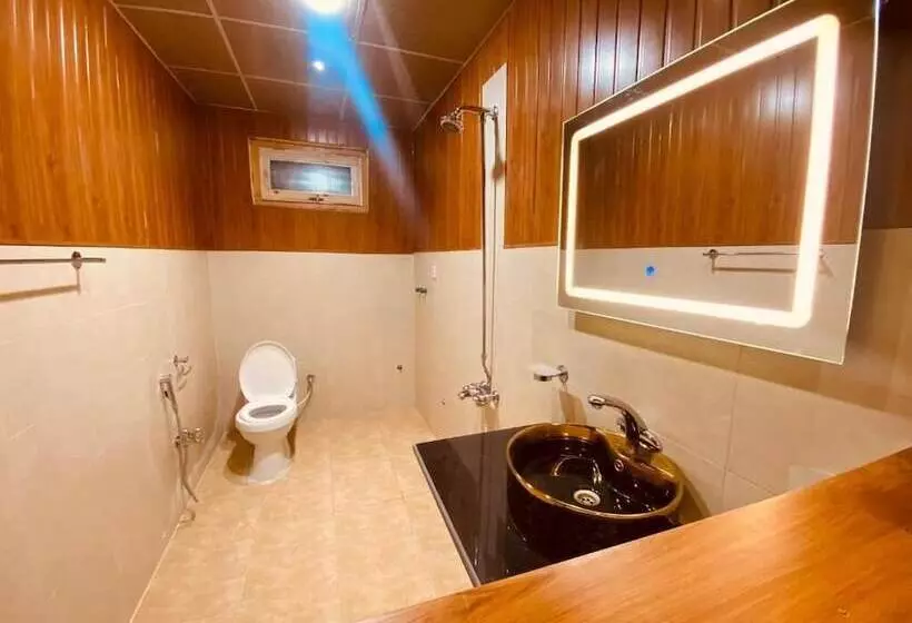 پانسیون Biafo Resort